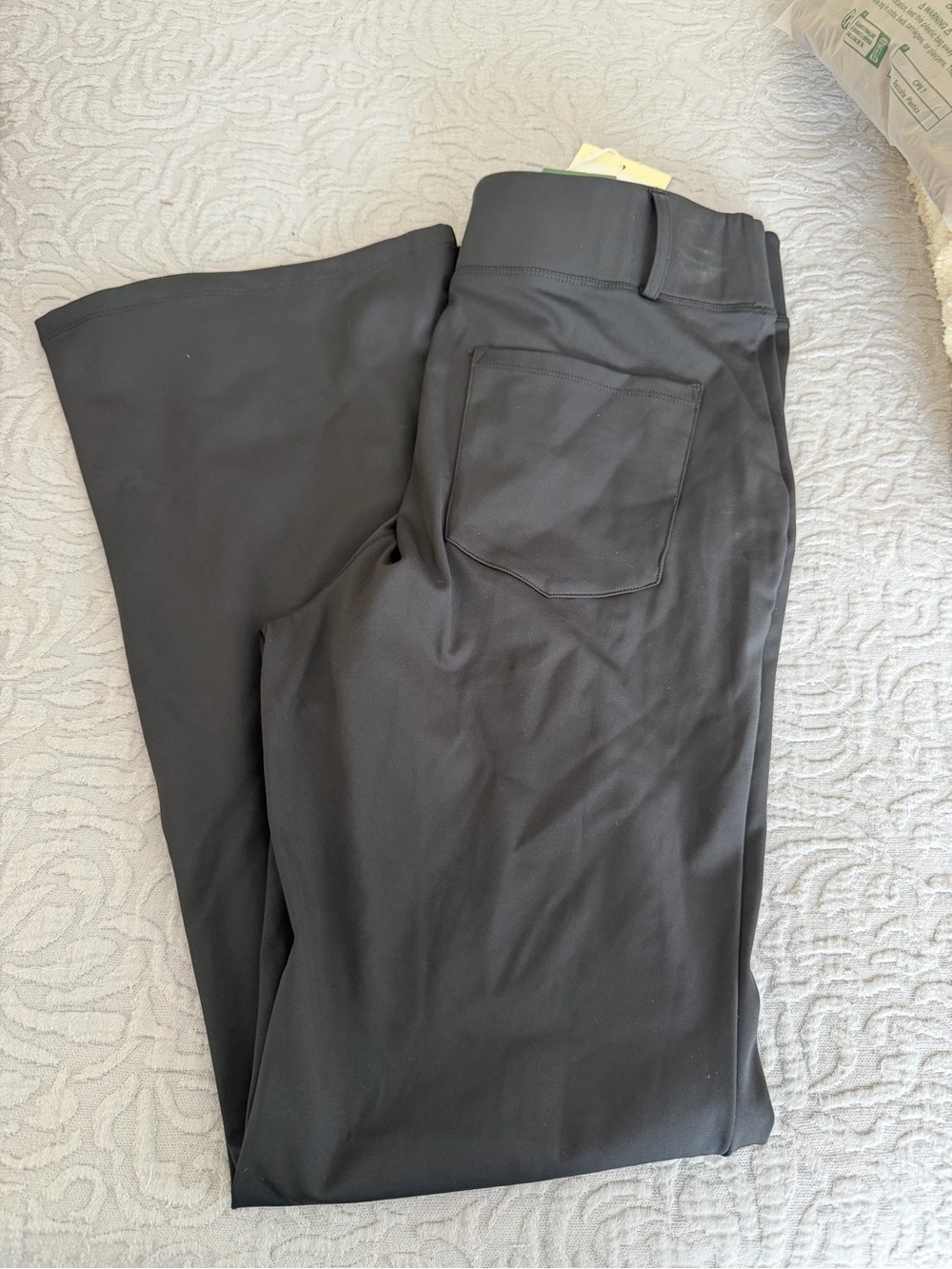 HALARA Black Boot-Cut Pants with Back Pocket